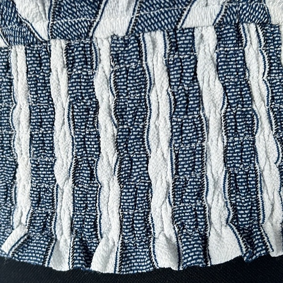 Ladies Blue White Blouse - Picture 3 of 7